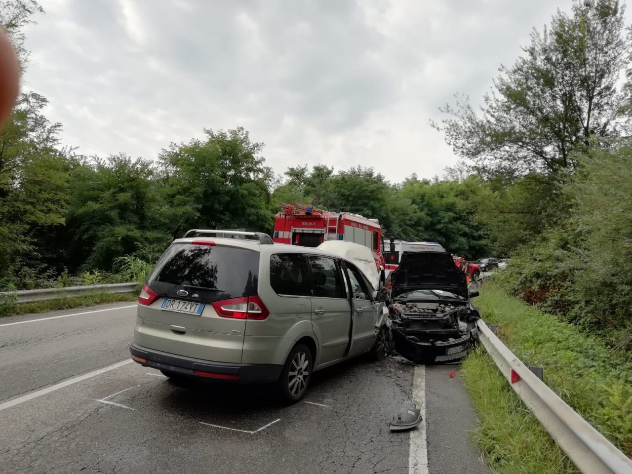 Scontro tra auto, i feriti all’ospedale