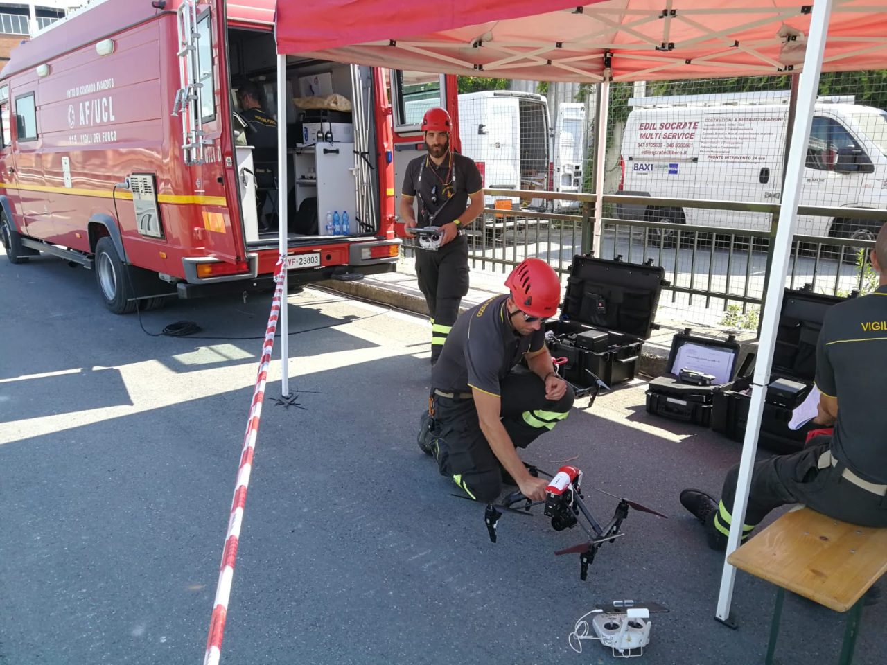 Genova, anche i Vigili del Fuoco di Novara al lavoro nella zona rossa