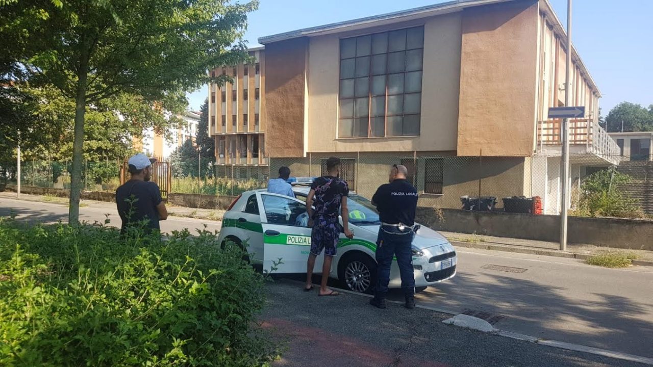 Sgombero al Centro sociale di viale Giulio Cesare