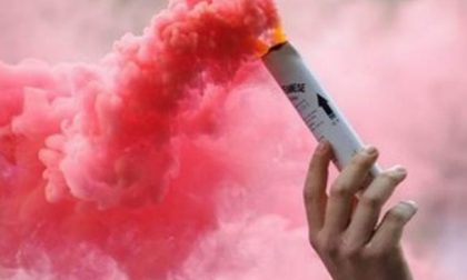 Daspo a due tifosi novaresi per i fumogeni