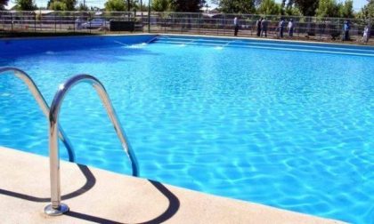 Novaresi vanno in piscina e rubano uno zaino: denunciati