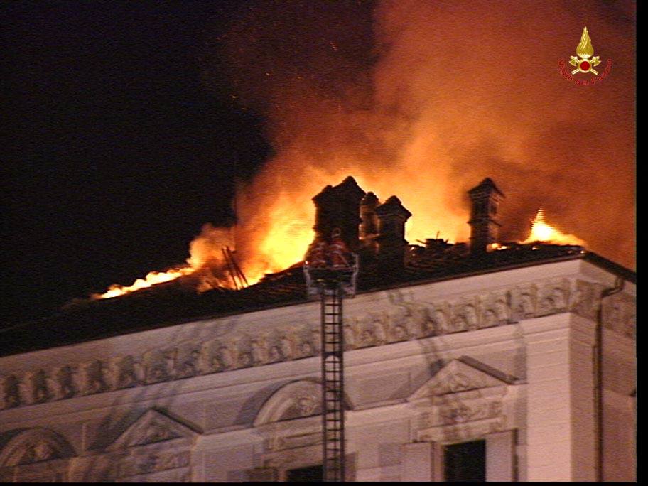 Incendio Torino: dopo 21 anni riapre la cappella della Sindone