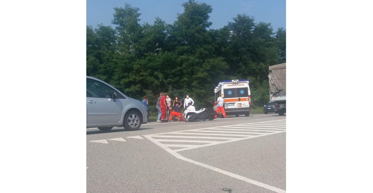Incidente a Gattico: motociclista ferito