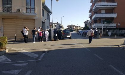 Incidente a Lumellogno: furgone ribaltato