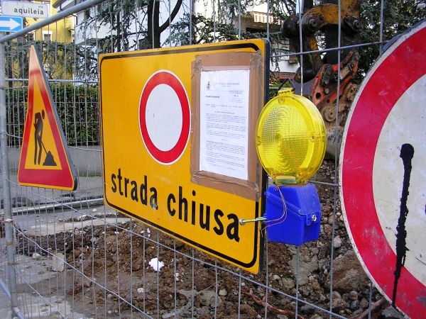Via Sempione a Oleggio chiusa al traffico per due giorni