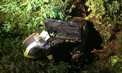 Incidente a Borgo Ticino: donna rimane incastrata tra le lamiere