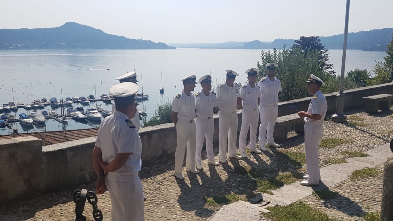 Guardia costiera, il direttore marittimo della Liguria in visita sul lago Maggiore