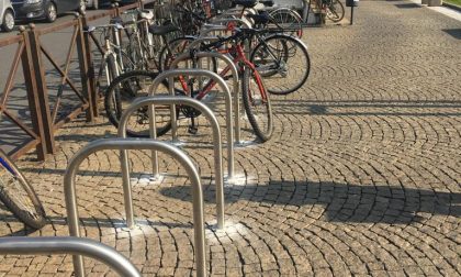 Bici alla stazione, nuovi posteggi in piazza Garibaldi