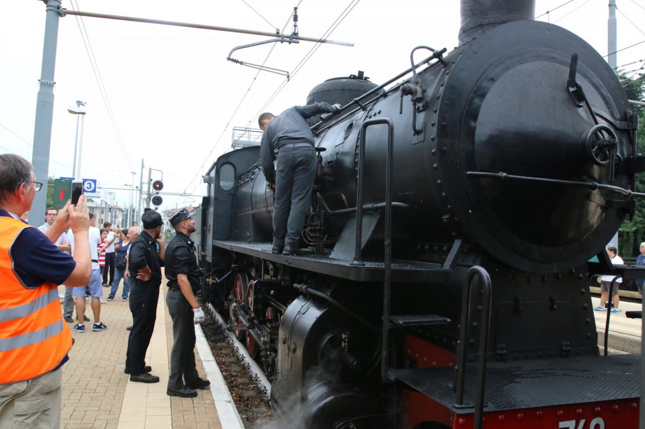 A Borgomanero il treno storico per i 130 anni della Gravellona – Domodossola – VIDEO