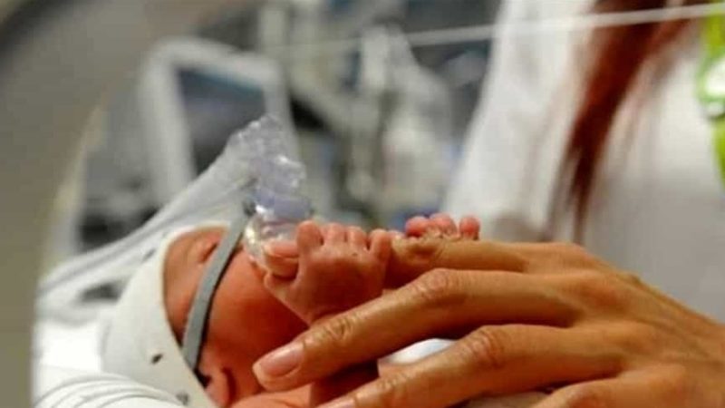 Operati due gemellini prematuri con la terapia intravitreale