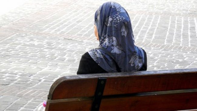 Tolta da scuola e portata dai genitori a forza in Pakistan, la supplica: “Fatemi tornare”