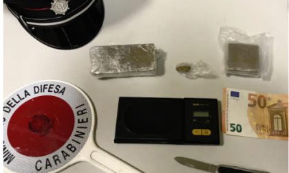 Novarese arrestato con droga e soldi falsi