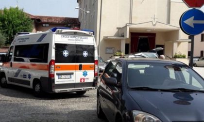 Cade e muore in chiesa appena prima della messa