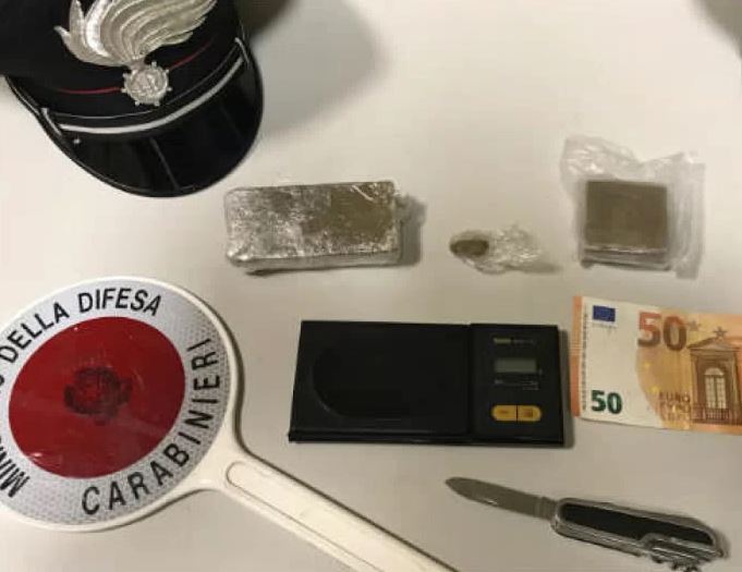 Droga scoperta da banconota falsa