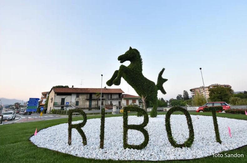 A Dormelletto la nuova rotonda dedicata a Ribot