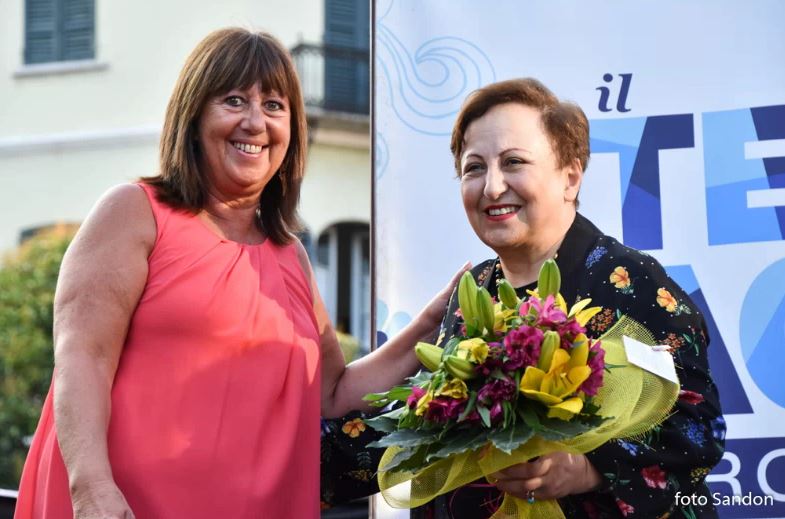 Shirin Ebadi ad Arona: «Il fiore della democrazia è di tutti noi»