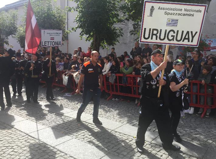Spazzacamini da tutto il mondo in Valle Vigezzo