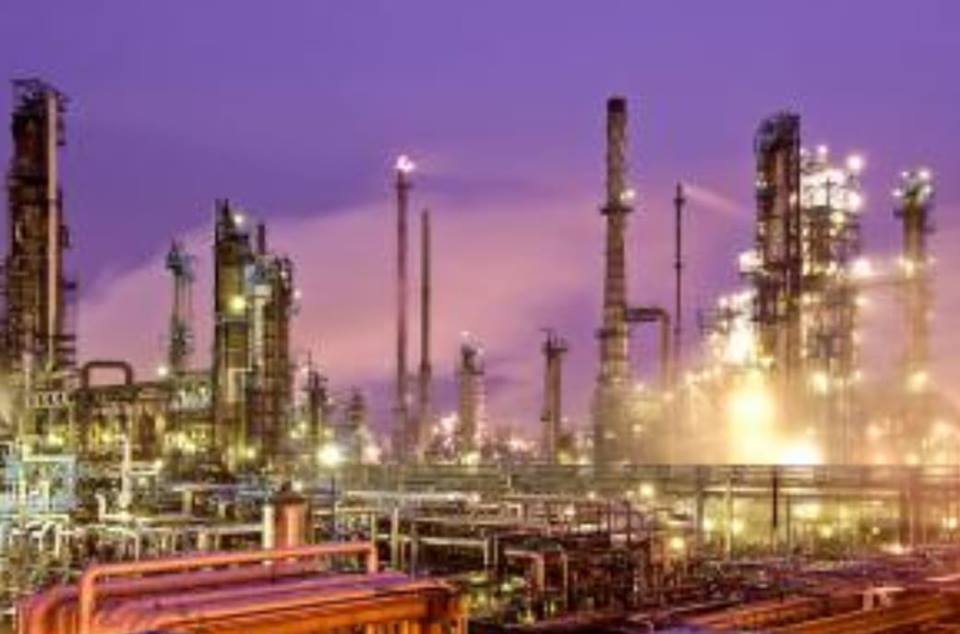 Emergenza polo petrolchimico: è solo una prova