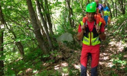 Cercatore di funghi scivola in Val Cannobina: recuperato dal Soccorso Alpino