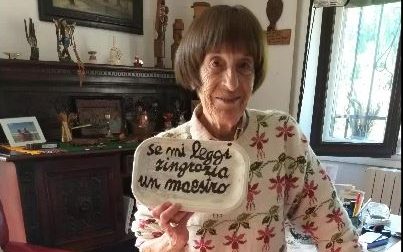 Lesa festeggia la maestra che ha educato generazioni di solcesi