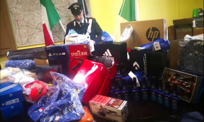 I corrieri rubavano i pacchi: presi
