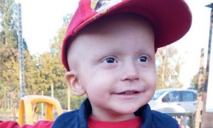 L’ultimo saluto ad Alessandro: morto a soli 2 anni