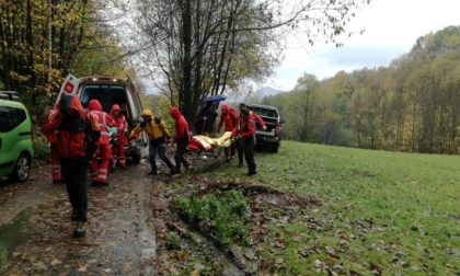 Cercatore di funghi ferito: intervento del soccorso alpino