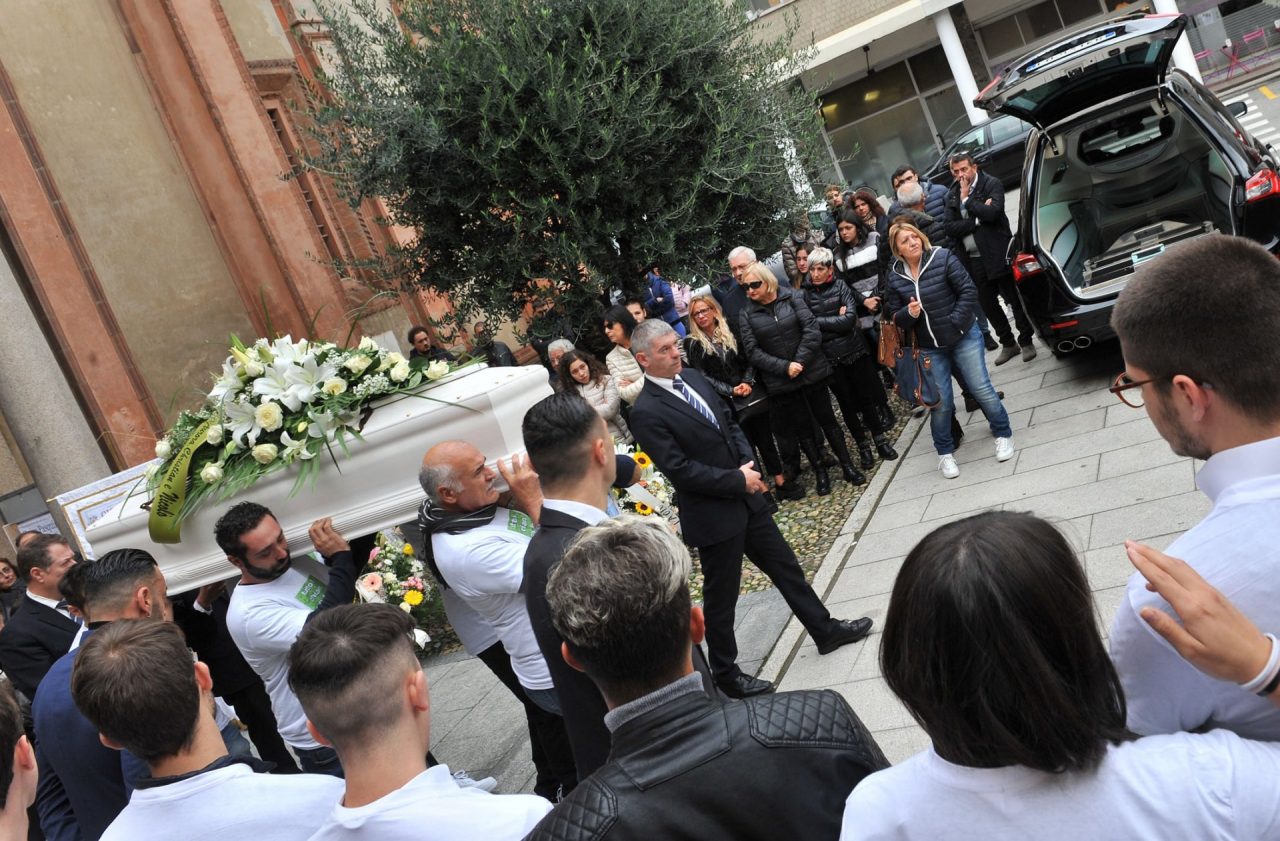 In tanti a San Martino per l’addio a Giorgia