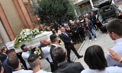 In tanti a San Martino per l'addio a Giorgia