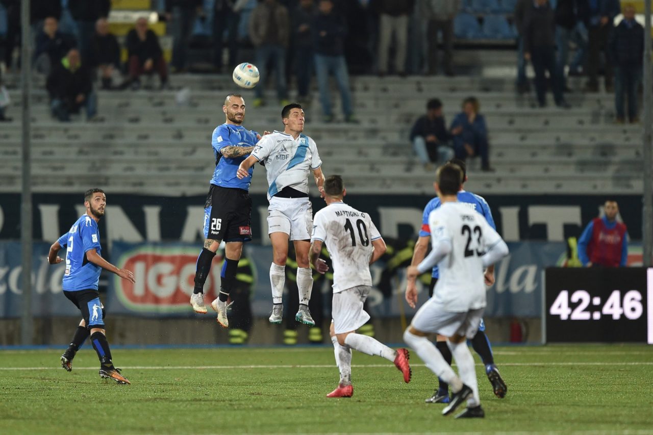 Il Novara calcio spegne la luce ed è notte fonda …