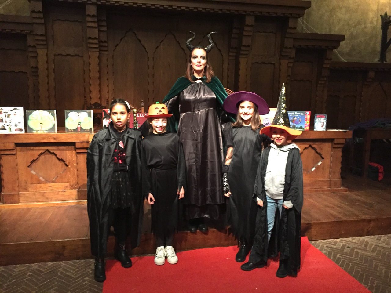 Halloween al Broletto, tanti bambini mascherati alla festa FOTOGALLERY