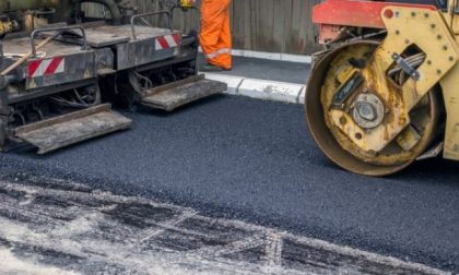 Asfaltature notturne di alcune via in città
