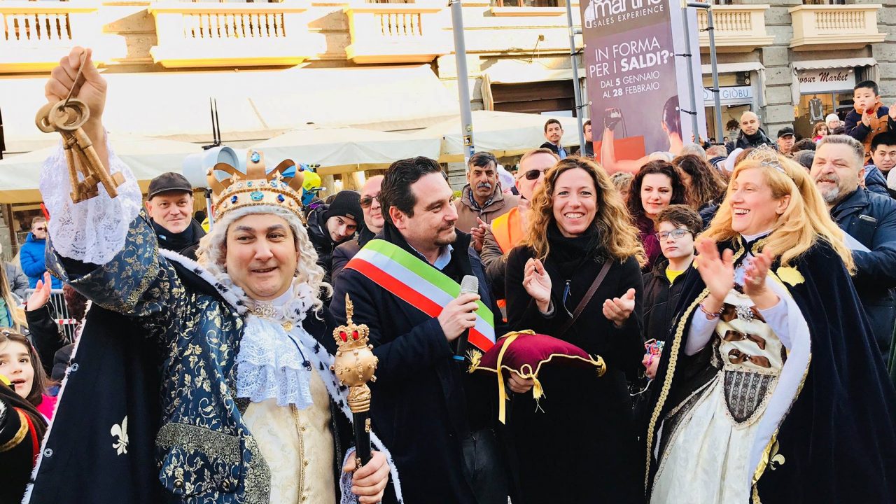 La corte di Re Biscottino in udienza da Papa Francesco