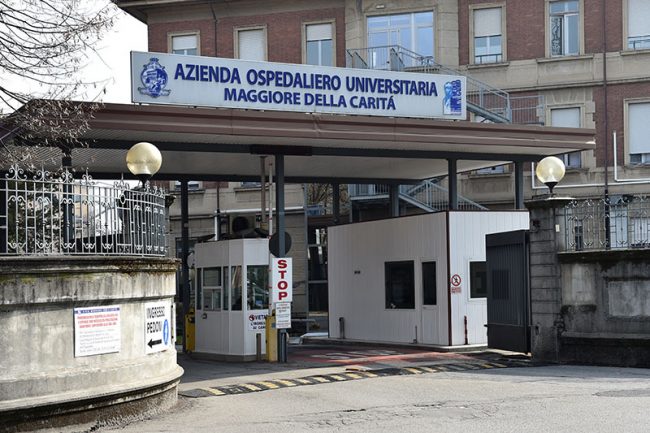Kamal Kharbouch, il giovane trovato in strada a Novara, è stato ucciso da un colpo di pistola