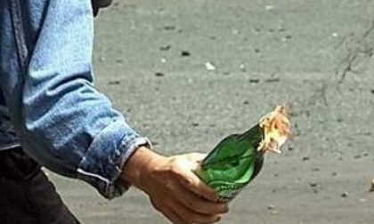 Giovane respinto da discoteca prende molotov per incendiarla
