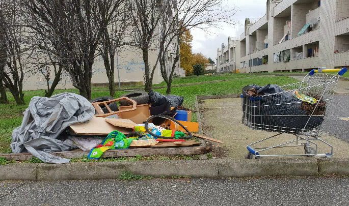 Rifiuti a Sant’Agabio, è sempre peggio