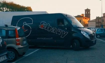Shary band derubata nel tour a Roma