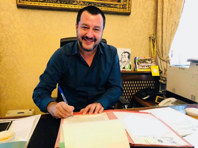 Matteo Salvini risponde a Spataro: “Se è stanco vada in pensione”