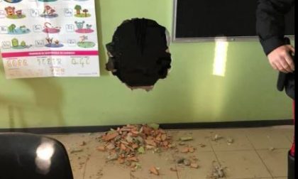 Fanno buco alla scuola di Divignano per tentare di rubare