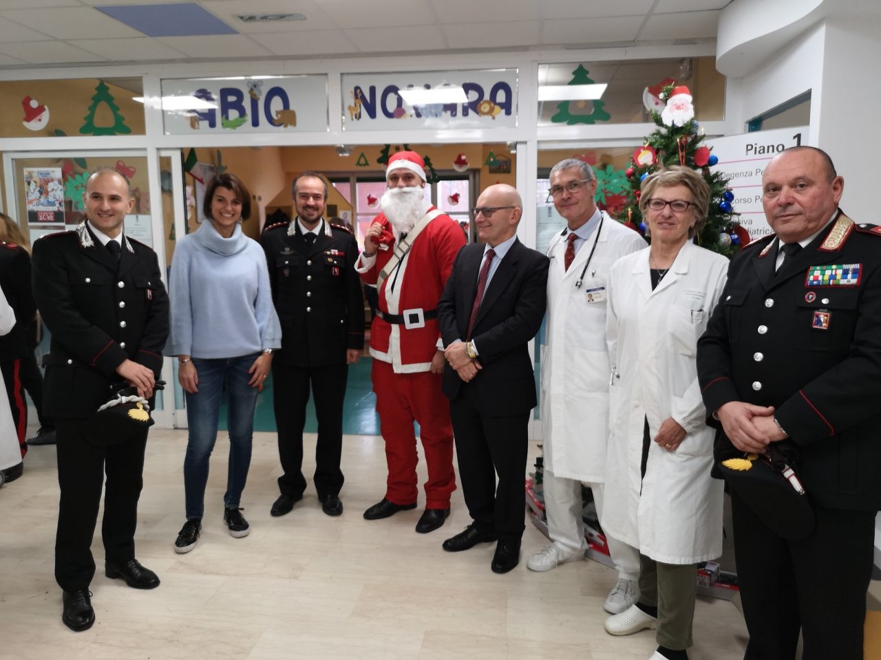 Per Santa Lucia festa in Pediatria con i Carabinieri