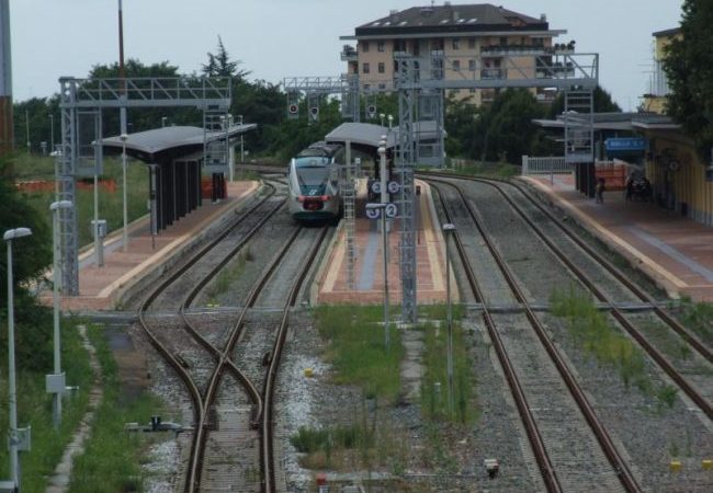 Arrivano i fondi: l’elettrificazione della linea ferroviaria Biella-Novara si farà
