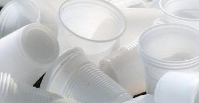 Guerra alla plastica: ad Arona un primo importante passo