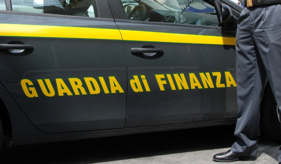 Maxi evasione nell’Aronese: sequestrati oltre 800 mila euro