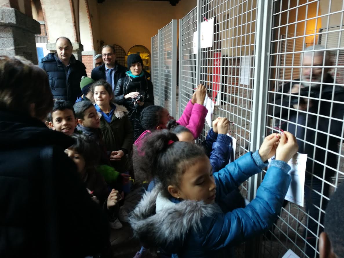 I pensieri dei bambini novaresi sul Natale viaggiano sui bus FOTOGALLERY