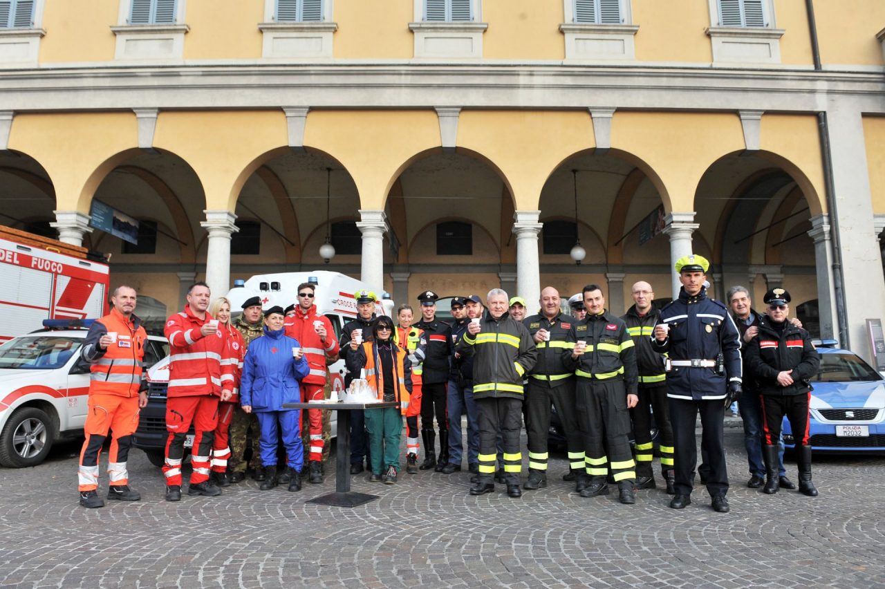 Capodanno in città con il classico brindisi