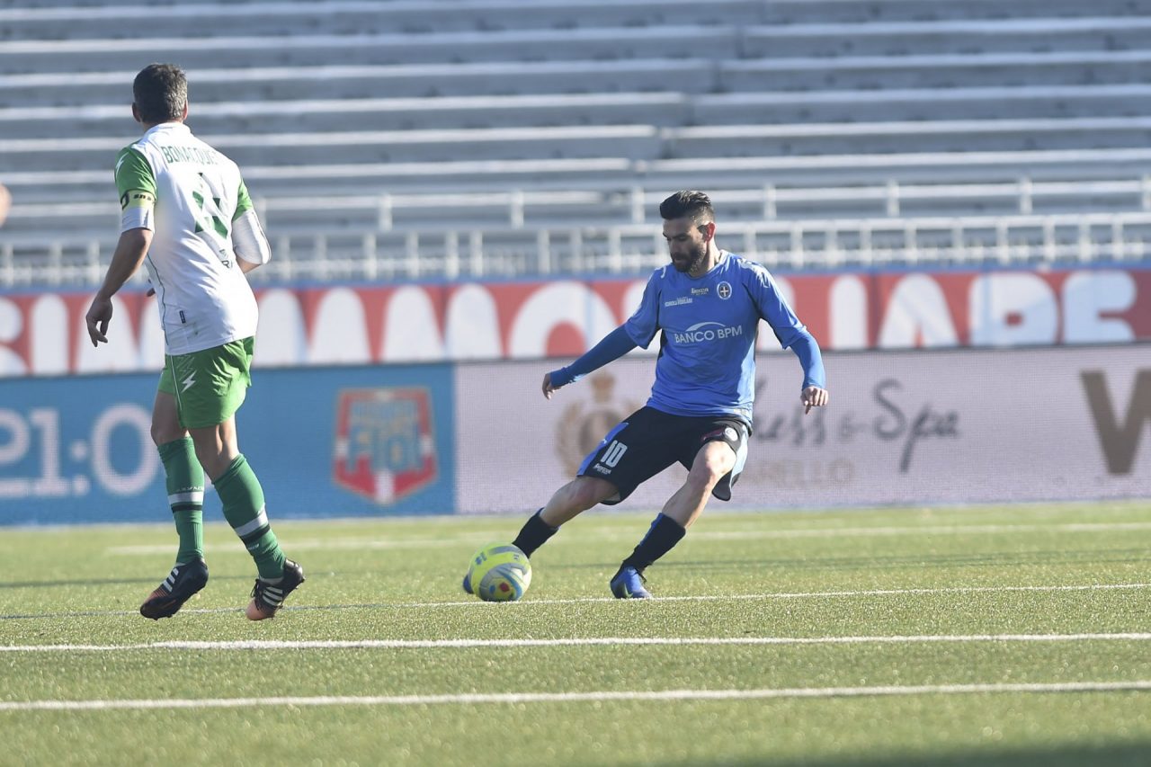 Per il Novara calcio vittoria nel segno di Buzzegoli
