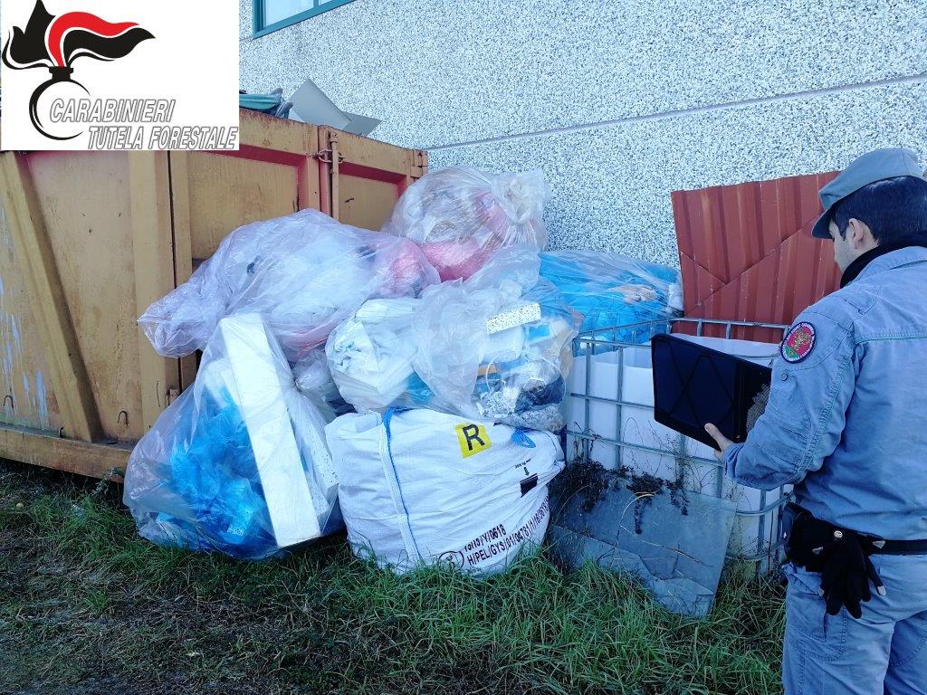 Rifiuti edili e di vario genere sequestrati a Nibbiola