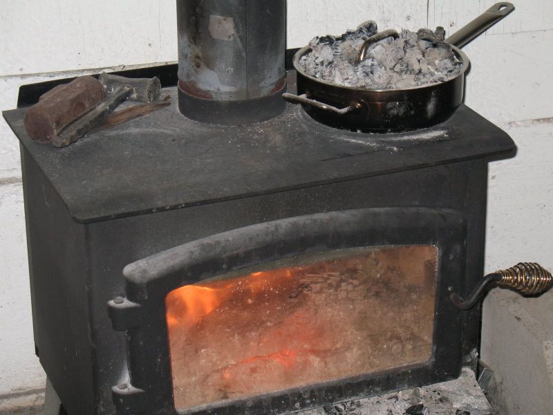 Esalazioni da stufa: 54enne in camera iperbarica a Fara