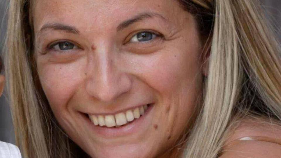“Ti manderò all’inferno, fosse l’ultima cosa che faccio” Poi le dà fuoco