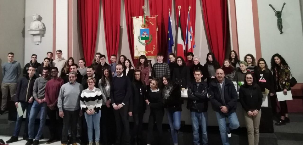 Neo maggiorenni festa a Trecate è la prima